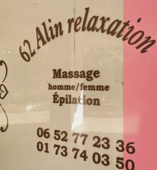 Vitrine du salon Alin Relaxation au 62 rue Amelot : massage homme/femme, épilation